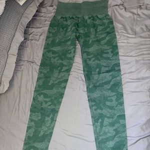 NVGTN camo leggings